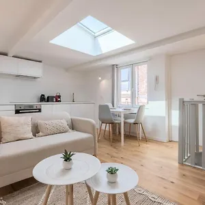 Quiet Duplex Studio In The Heart Of Old Lille! Appartement