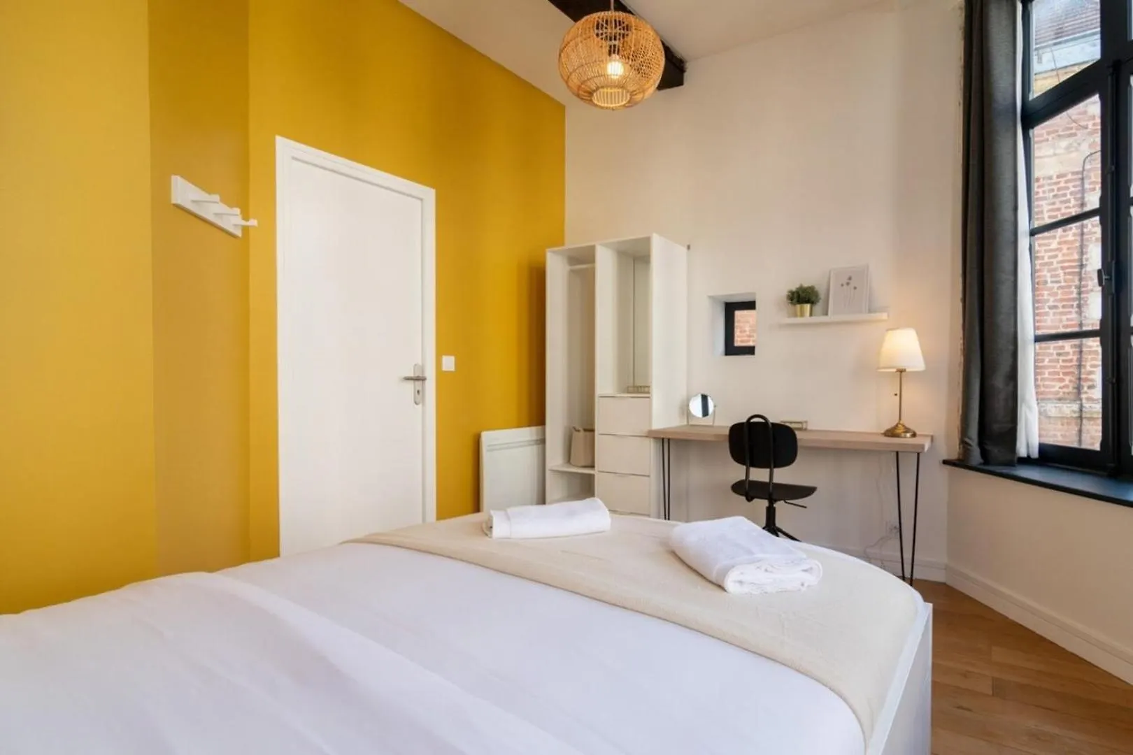 Vieux Lille Magnificent 3-bedroom house 0*,